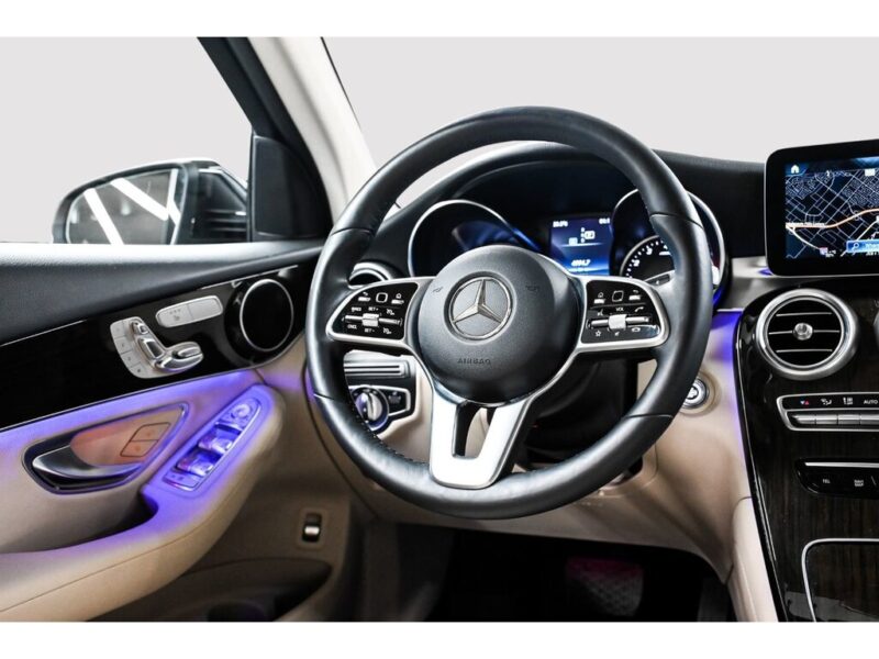 【九十脉推荐】一手车主、无事故、低里程、高性价比!2020 Mercedes-Benz GLC300,Premium Package 售价:$35,888(低于市场平均交易价格:15%)