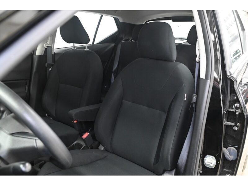 【九十脉推荐】一手车主, 无事故, 极低里程!2023 Nissan Kicks S,仅16,582 km售价:$21,595(低于市场平均交易价格:10%)