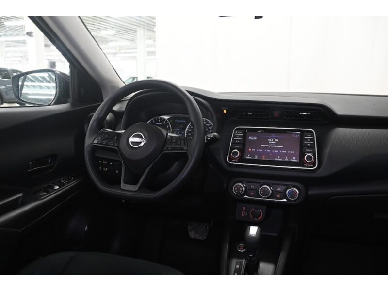 【九十脉推荐】一手车主, 无事故, 极低里程!2023 Nissan Kicks S,仅16,582 km售价:$21,595(低于市场平均交易价格:10%)