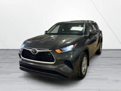 【九十脉推荐】一手车主、无事故，低里程, 高性价比！2023 Toyota Highlander LE，4驱，8座，售价：$ 42,995（低于市场平均交易价格：15%,）