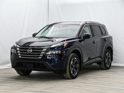 【九十脉推荐】无事故、高性价比！2025 Nissan Rogue SV AWD+全景天窗，仅8,733 km,售价：$33,795（低于市场平均交易价格：15%）