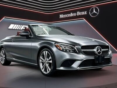 【九十脉推荐】两任车主、无事故、低里程, 高性价比！2022 Mercedes-Benz C300 4MATIC Cabriolet，30,500 km，售价：$48,888（低于市场平均交易价格：11%）