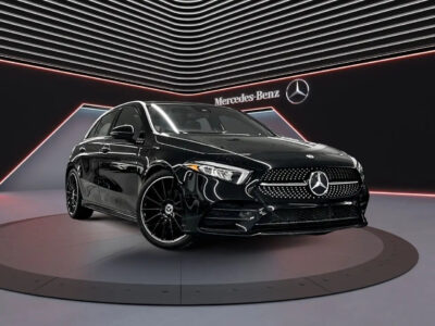 【九十脉推荐】一手车主、无事故、高性价比！2022 Mercedes-Benz A-Class，A 250 4MATIC Hatch Premium & Night Package，售价：$29,998